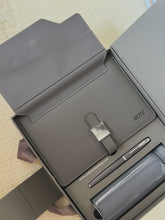 Load image into Gallery viewer, The Maven Gift Box