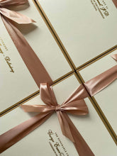 Load image into Gallery viewer, Pensée