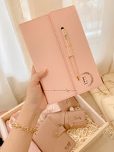 Load image into Gallery viewer, bethy