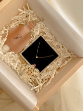 Load image into Gallery viewer, Laureen