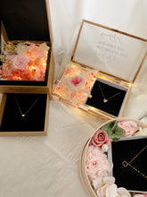 Load image into Gallery viewer, Heart of Gold Fiore Gift Set