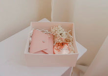 Load image into Gallery viewer, Diana