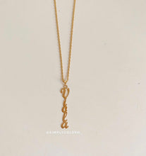 Load image into Gallery viewer, Customized Vertical 18k Necklace