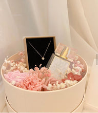 Load image into Gallery viewer, Mon Cherie’ Gift Set