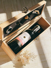 Load image into Gallery viewer, wine set in wooden  box
