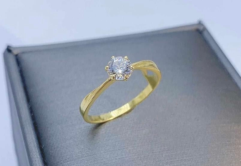 18k saudi gold | russian stone engagement ring – SimplyG Gifts
