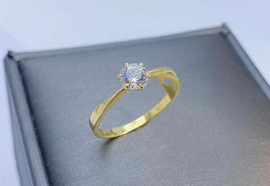18k saudi gold | russian stone engagement ring