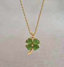 Load image into Gallery viewer, 18k Lucky Clover Jade Necklace
