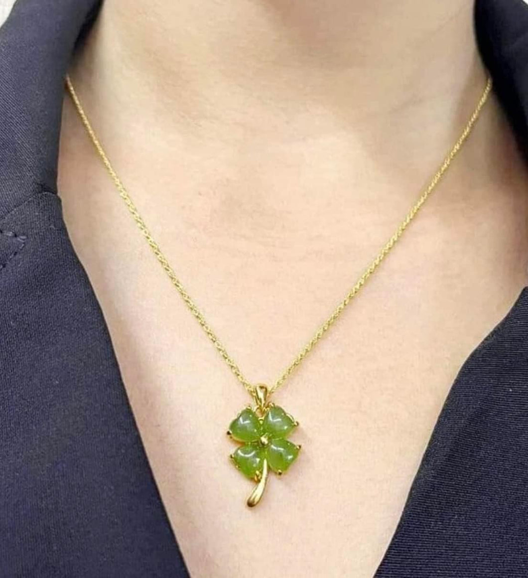 18k Lucky Clover Jade Necklace