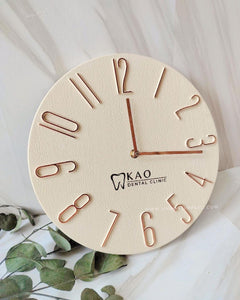 minimalist customized clock