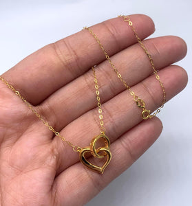 18k Saudi Gold Heart and Round Necklace