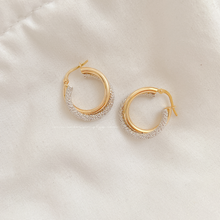 Load image into Gallery viewer, Fionne 18k two-toned earrings
