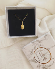 Load image into Gallery viewer, Vintage Lady Necklace (Real Gold)
