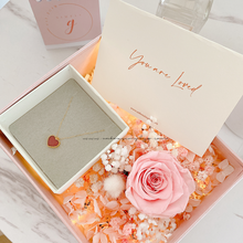 Load image into Gallery viewer, Blooming Heart Gift Set
